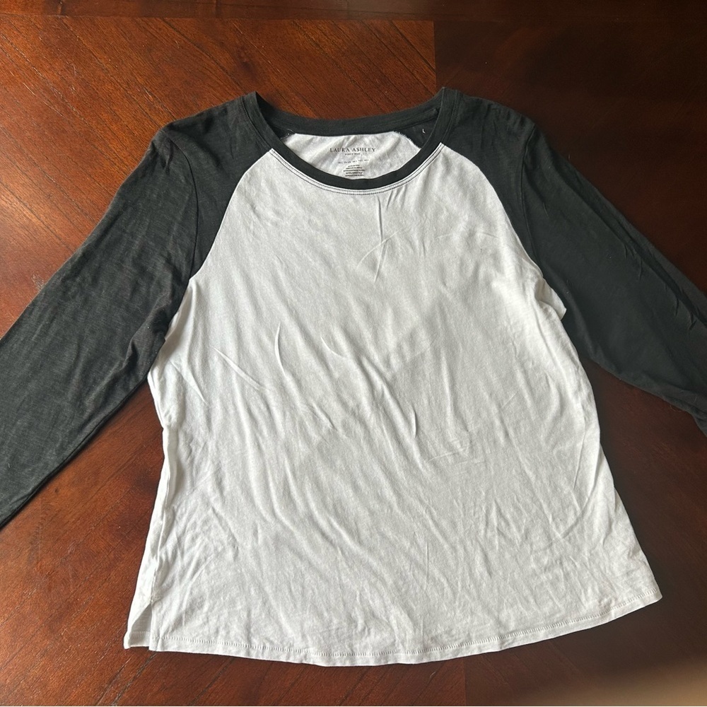 Laura Ashley Black and White Long Sleeve Tee 47% modal 47% cotton 6% spandex